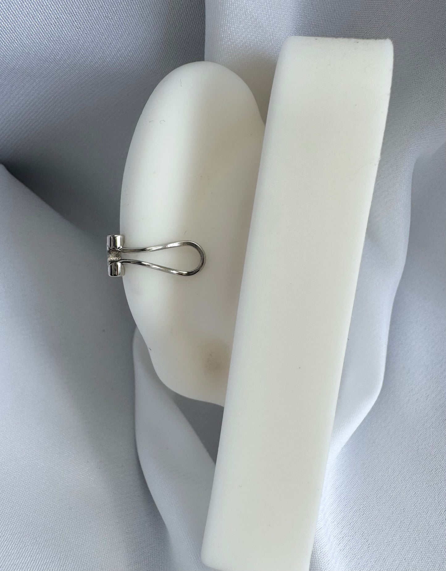 עגיל דמוי אליקס קליפס זירקונים- כסף 925