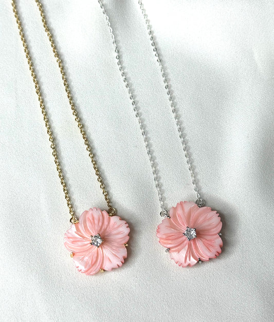 שרשרת פרח צדף משובץ ורוד